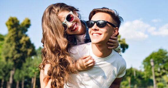 Early physical attractiveness predicts a more socially effective personality in adulthood