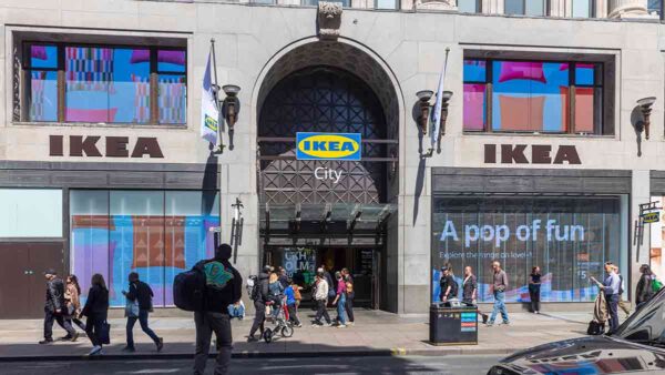 Ikea retailer to cut 800 office jobs