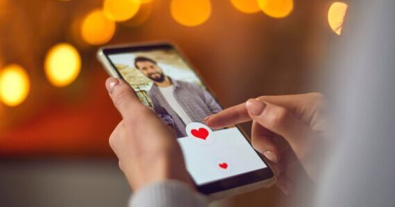 New research reveals why storytelling works better than bullet points in online dating