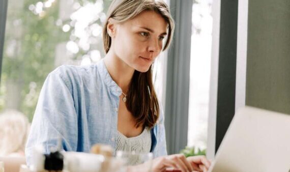 UK must address unemployment among young women, says PwC