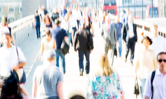 Strong increase in temporary recruitment recorded in May
